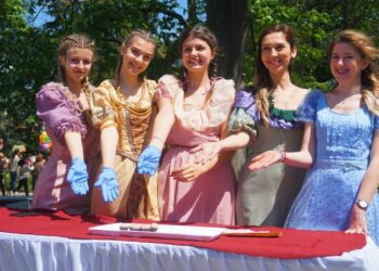 „Ретро Русе“ превърна празника на града в уникално събитие/ГАЛЕРИЯ/