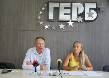 ГЕРБ-Русе: Продават се безразборно общински имоти, за да се пълни хазната