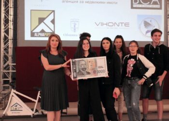 Младежи от Русе спечелиха 1000 лв. с проект за център за видеогейминг