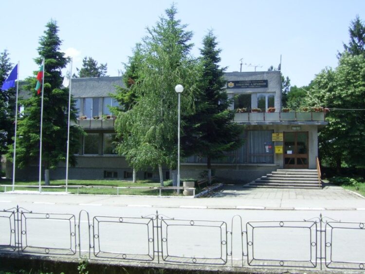 DIGITAL CAMERA