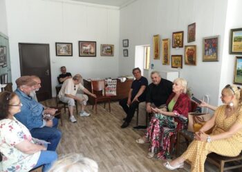 Кандидатът на „БСП за България“ Нона Йотова се срещна с дейци на културата в Русе
