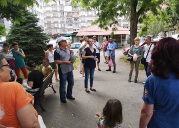 Кандидатите на „БСП за България“ разговаряха с жители на кв.“Възраждане“