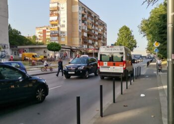 Кола блъсна 12-годишно момиче в Русе