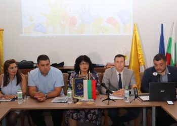 Децата с аутизъм трудно получават достъп до нормално образование