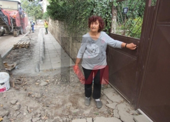 Недоволство в Червена вода заради безумни нови тротоари /ВИДЕО/