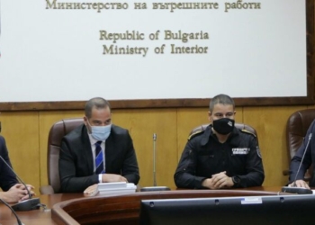 Разбиха престъпна група за трафик на мигранти, действала и в Русе
