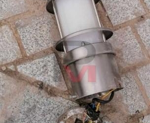 Вандали потрошиха 17 лампи край Пантеона