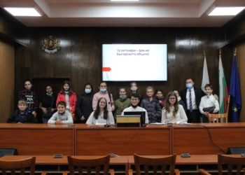 В Деня на българската община: Ученици опознаха местното самоуправление в Русе