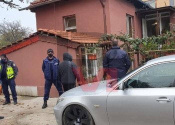 Полиция атакува ромски къщи в Русе, арестуваха двама и иззеха 30 000 лв. /ВИДЕО/