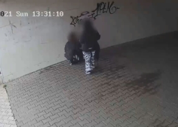 Непълнолетни надраскаха със спрей почистения подлез на Кръговото /ВИДЕО/