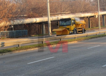 Верижна катастрофа между 4 автомобила заради заледен участък в Русе /ВИДЕО/