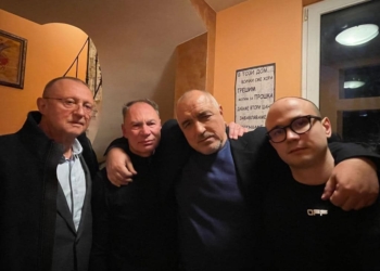 Бойко Борисов дойде в Русе, за да подкрепи в мъката семейство Пехливанян