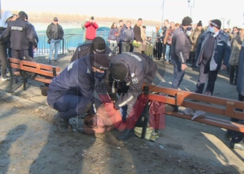 Бизнесмен от Русе бе арестуван след скандал на ритуала за Богоявление /ВИДЕО/