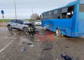 Катастрофа между кола и автобус на „Джъмбо“, има пострадали