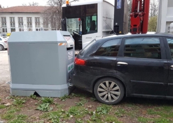 Община Русе: Не паркирайте до контейнерите, налагат се глоби