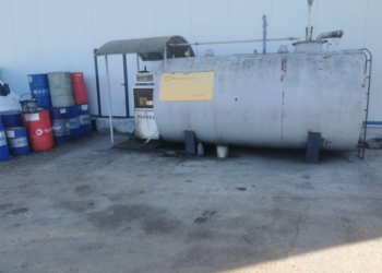 Нелегален дизел и бензиноколонка откриха в гараж за автобуси в Русе