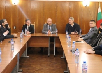 Бяла се похвали с дом „Флора“ и предстоящия ремонт на моста на Фичето