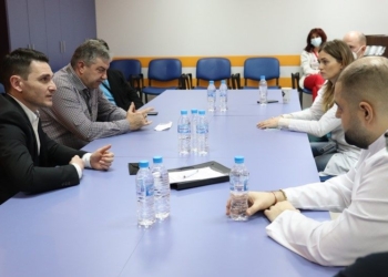 Областна управа подкрепи медиците от УМБАЛ „Канев“ срещу агресията