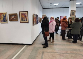 Русенски художници откриха обща изложба „Музиката в нас“