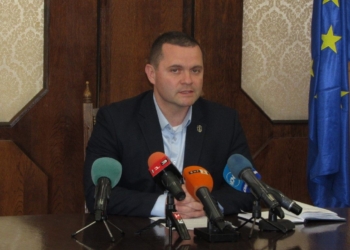 Кметът Милков: Няма да върнем летище Русе на държавата /ВИДЕО/