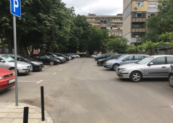 Промени: Русенци наемат паркомясто пред блока след търг