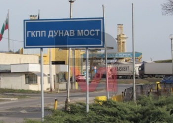 Срязан кабел спря преминаването на тирове през Дунав мост в двете посоки