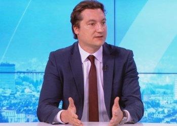 Депутатът Крум Зарков: Коалицията беше запазена на косъм
