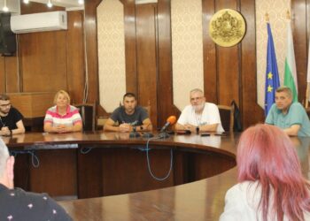 Международен турнир по тенис превзема кортовете в парка в Русе