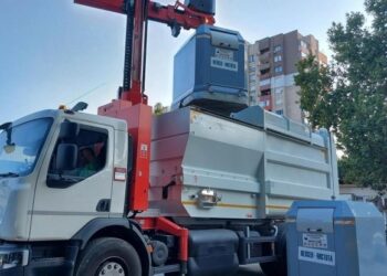 Временно променят местата на контейнерите по ул.“Алеи Възраждане“