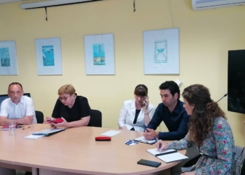 „Линамар“ почти не работи, сменя производството си заради „Мерцедес“