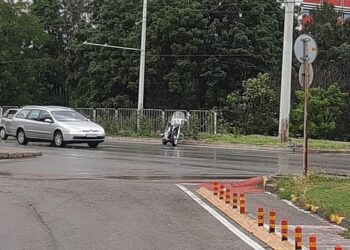 Водач отне предимство и блъсна моторист в Русе