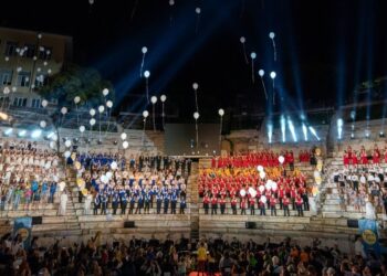Два русенски хора пяха в грандиозен концерт на откриването на „Opera Open“
