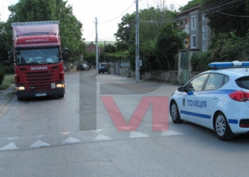 Полицейска акция в Николово, проблемът с тировете продължава /ВИДЕО/