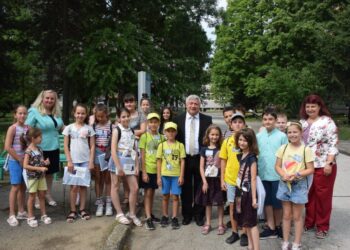 Университетската лятна академия за деца в Русе посрещна своите малки ботаници