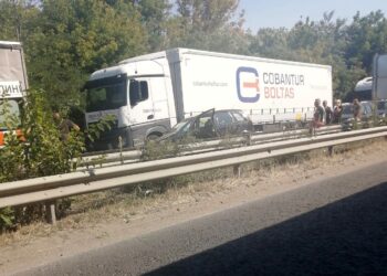 Възрастен водач катастрофира на Сръбчето и затвори пътя Мартен-Русе