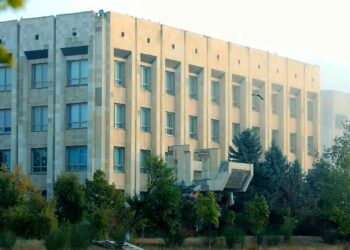 Политически сили и Русенският университет излизат в защита на Тараклийския университет