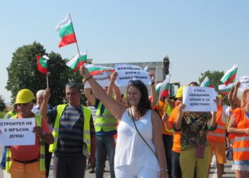 Блокадата на Русе-Бяла – с час по-рано от предвиденото /ВИДЕО/