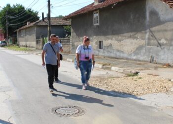 Общината инспектира 13 асфалтирани улици в Средна кула и Долапите и даде предписания
