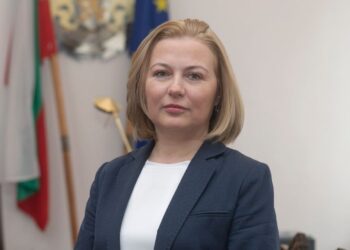 Бивш министър повежда листата на „Демократична България“ в Русе