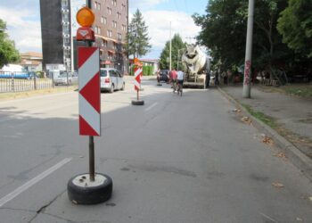 От днес ще има затруднения в движението по ул.“Тулча“ /ВИДЕО/