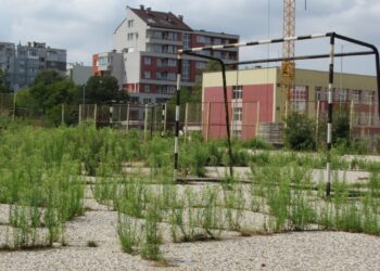 Родители преди началото на учебната година: Това нормално ли е? /ВИДЕО/