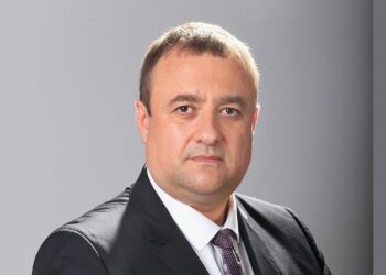 Бивш министър сменя Крум Зарков като водач на листата на БСП в Русе