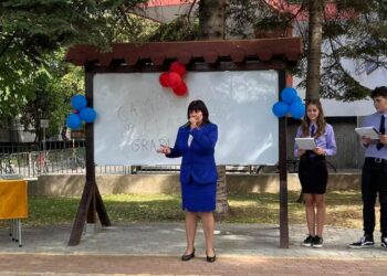 Възпитаници на Дойче шуле получиха сертификати на университета в Кеймбридж