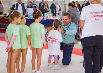 Русенските спортни акробати се включиха в Европейската седмица на спорта
