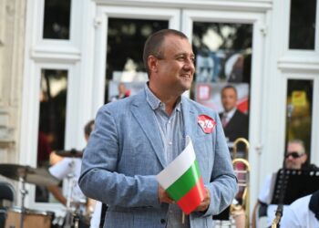 БСП откри предизборната кампания в Русе с послание за социална и сигурна държава/ВИДЕО/