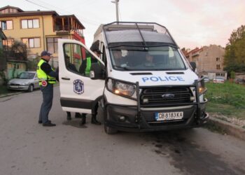 Специализирана полицейска операция започна в Русе /ВИДЕО/