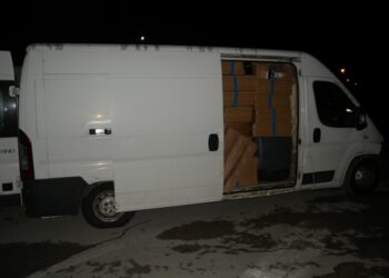 Полицията спипа в Красен пълен микробус със стоки-менте