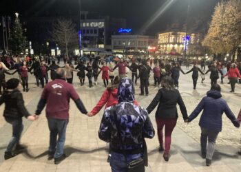 Русе откри с хоро кампанията срещу насилието над жени и момичета