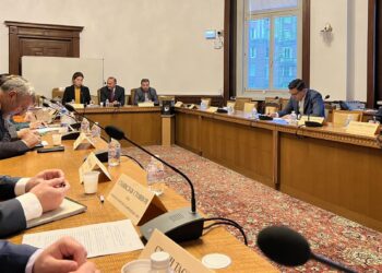 Енергийният министър отговори на русенския депутат Ализан Яхова за санирането