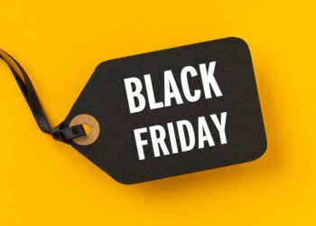 Най-желани за Black Friday – дрехи и обувки, козметика и малки домакински уреди